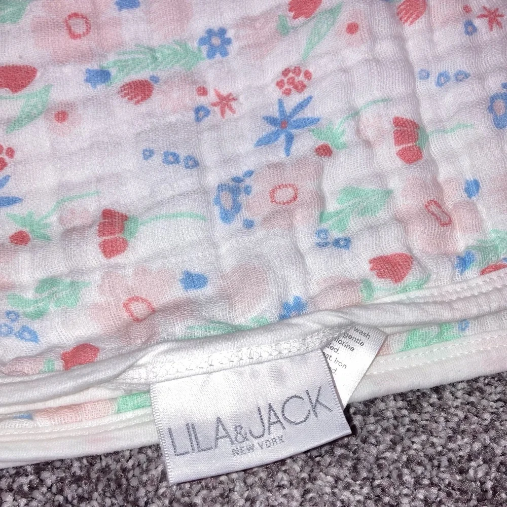 Lila & Jack brand new
